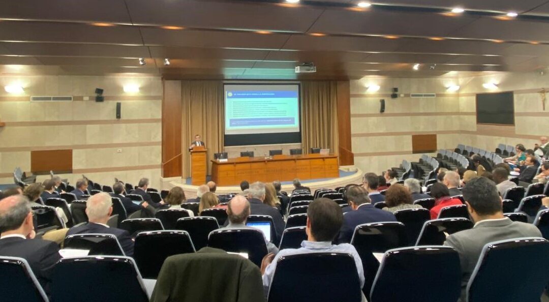 Simultaneous and consecutive interpreting: which one does your event need?
